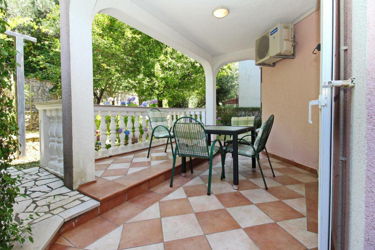 Apartments Alex Baška Exterior foto